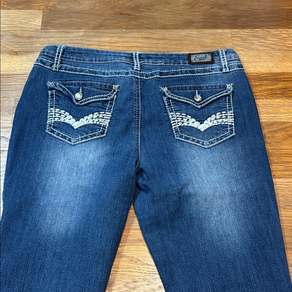 Earl Jean bootcut jean